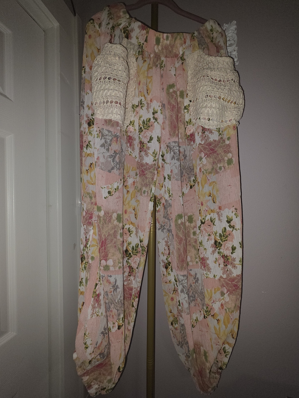 POL Floral Pink Elastic Waist Women’s Harem Pants